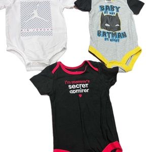 3 pieces onesies 6-9 months